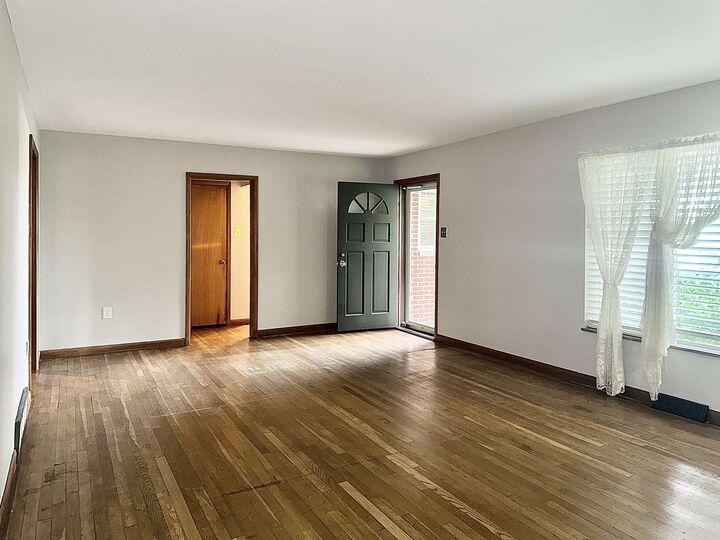 Property Photo: 2069 Enslow Ave WV 25701