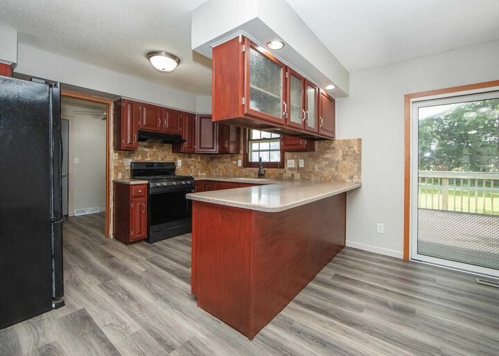 Property Photo:  504 Joseph Road  IA 50626 