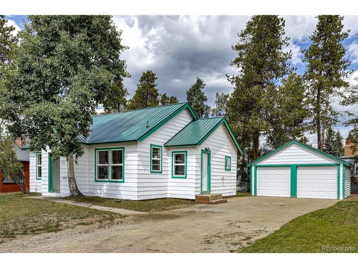 Property Photo: 317 Mount Bartlett Dr CO 80461