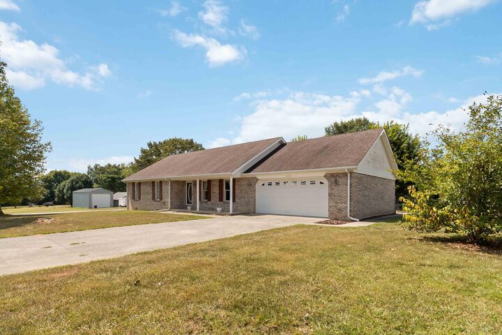 Property Photo: 405 Westwood Drive KY 42544