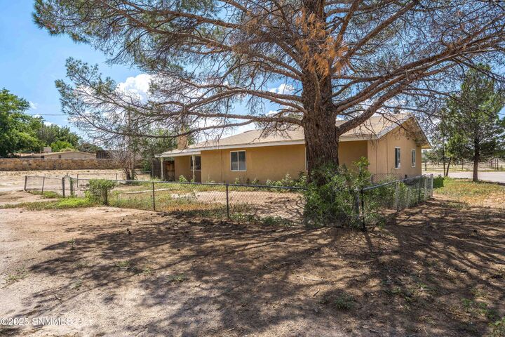Property Photo:  3725 Argus Street  NM 88005 