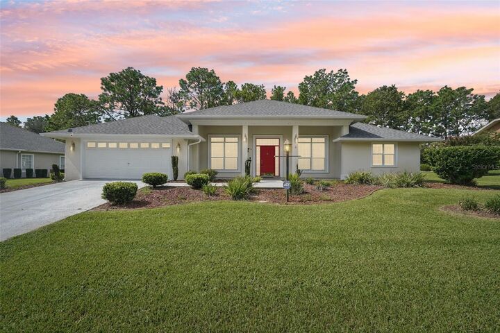 Property Photo: 31 Lake Diamond Boulevard FL 34472