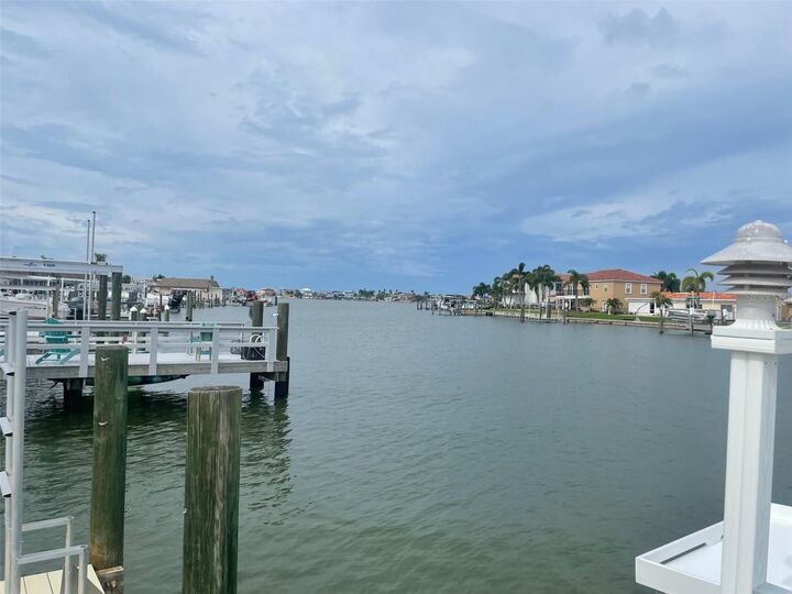 Property Photo:  543 Boca Ciega Point Boulevard N 2709  FL 33708 