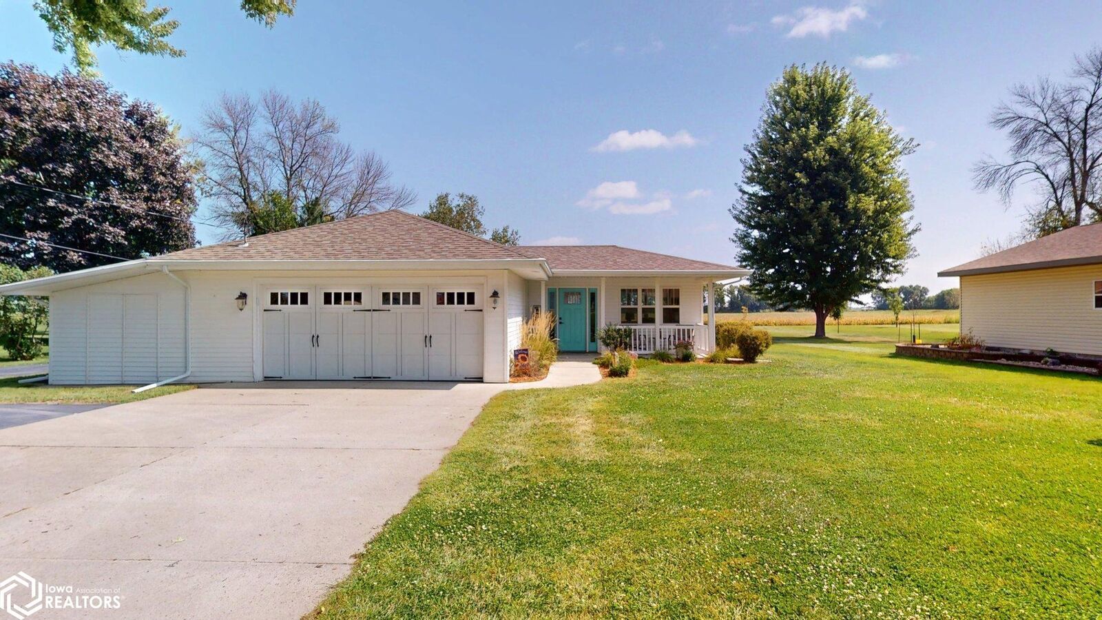 Property Photo:  1606 N 8th Pl  IA 50428 