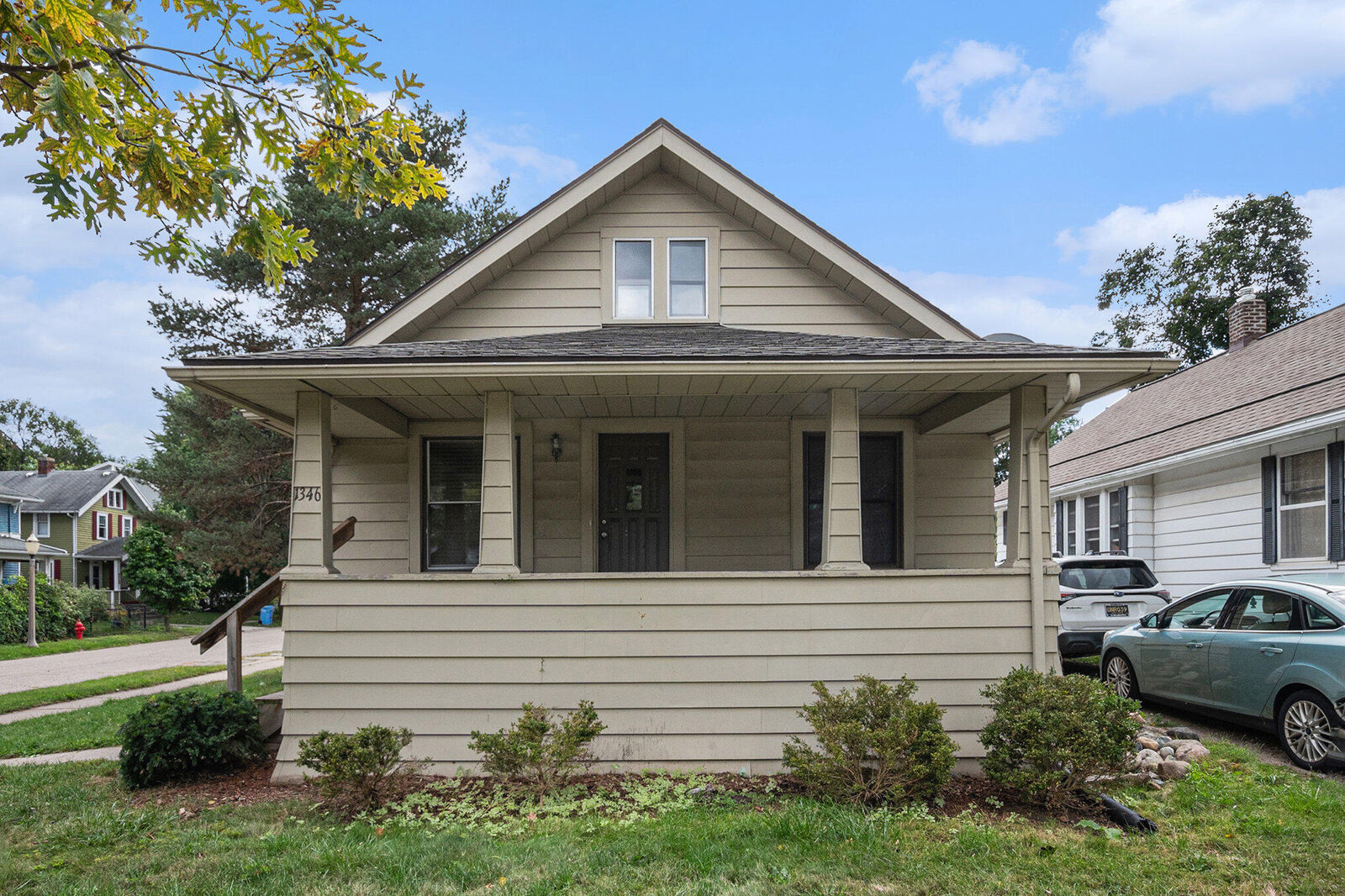 Property Photo:  1346 Eureka Street  MI 48912 