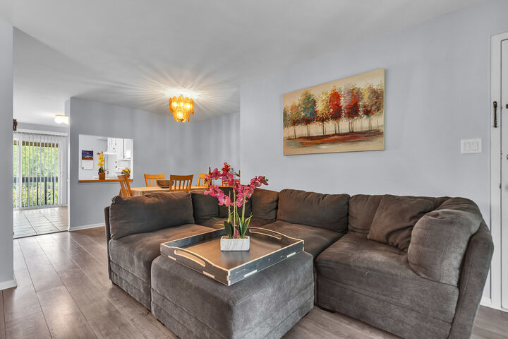 Property Photo:  672 Daisy Lane 312  IL 60172 
