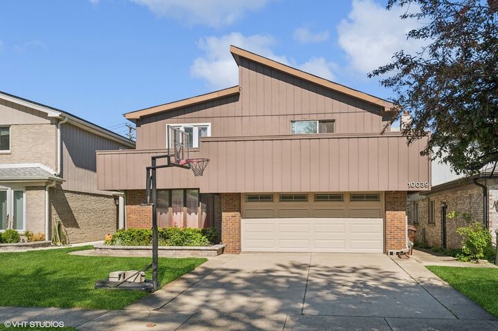 10039 Lacrosse Avenue  Skokie IL 60077 photo