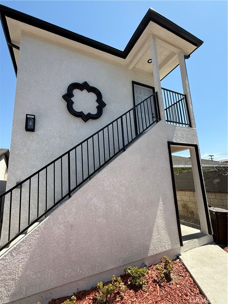 Property Photo: 8618 Graham CA 90002