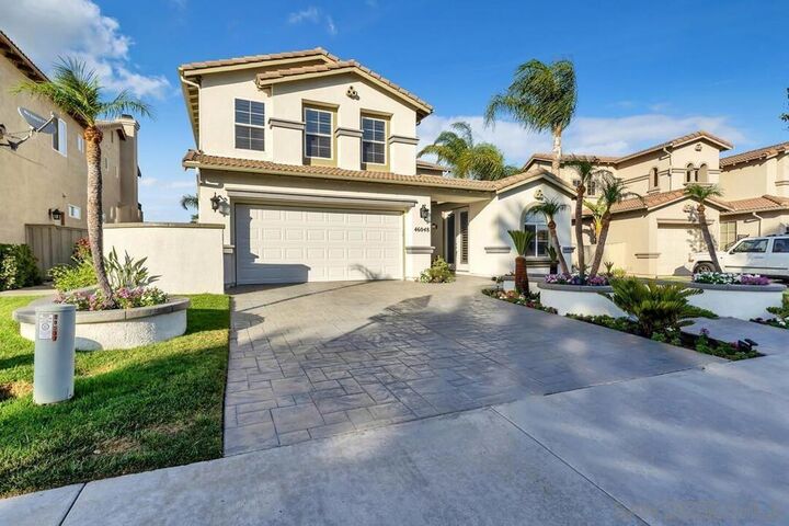 Property Photo: 46048 Paseo Gallante CA 92592