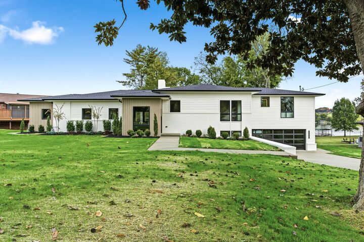 Property Photo:  103 Walnut Dr  TN 37075 