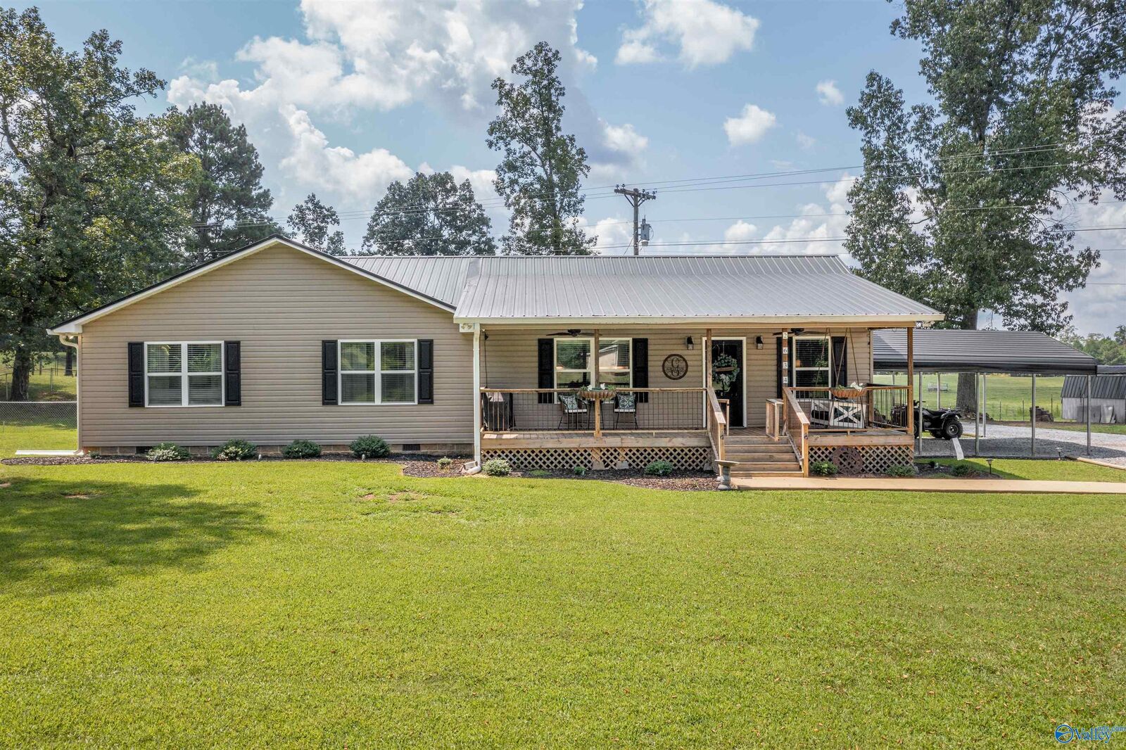 Property Photo: 2634 Oak Grove Road AL 35904