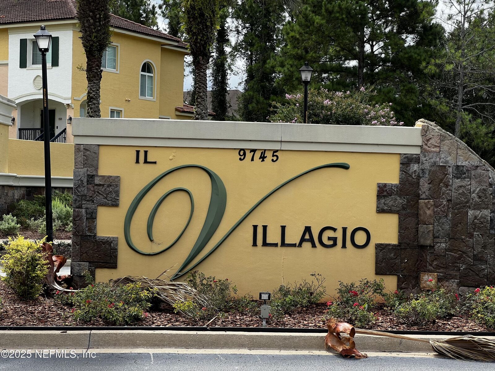 Property Photo: 9745 Touchton Road 1725 FL 32246
