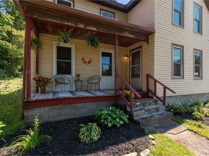 Property Photo:  22 Railroad Street  VT 05468 