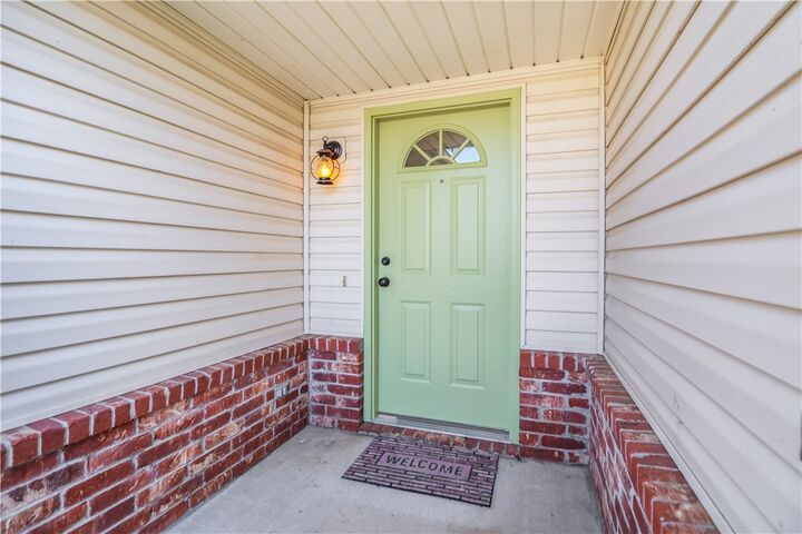 Property Photo: 1156 Oleander AR 72704