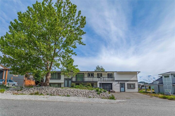 1560 Ponderosa Road  West Kelowna BC V1Z 1N1 photo