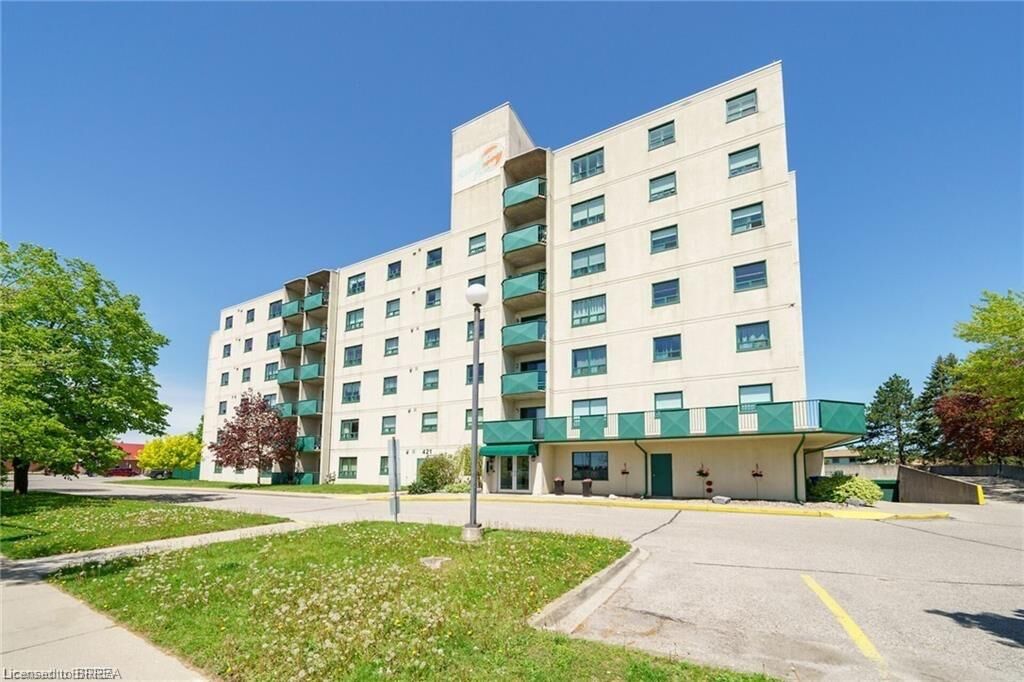 Photo de la propriété:  421 Fairview Drive 101  ON N3R 7M3 
