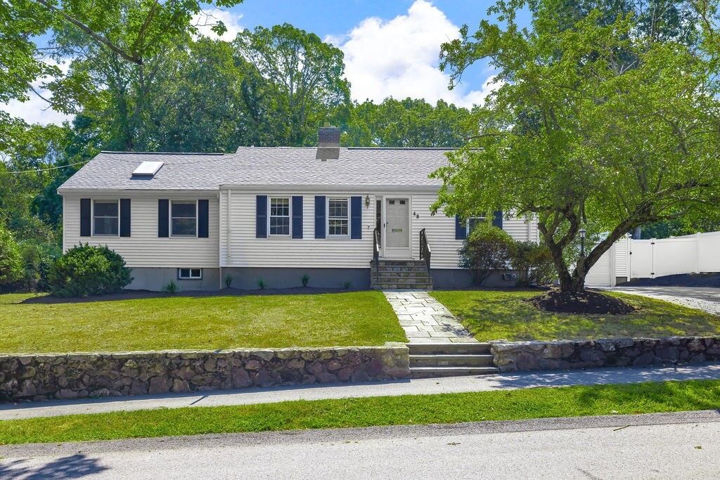 Property Photo:  48 Taylor St  MA 02494 