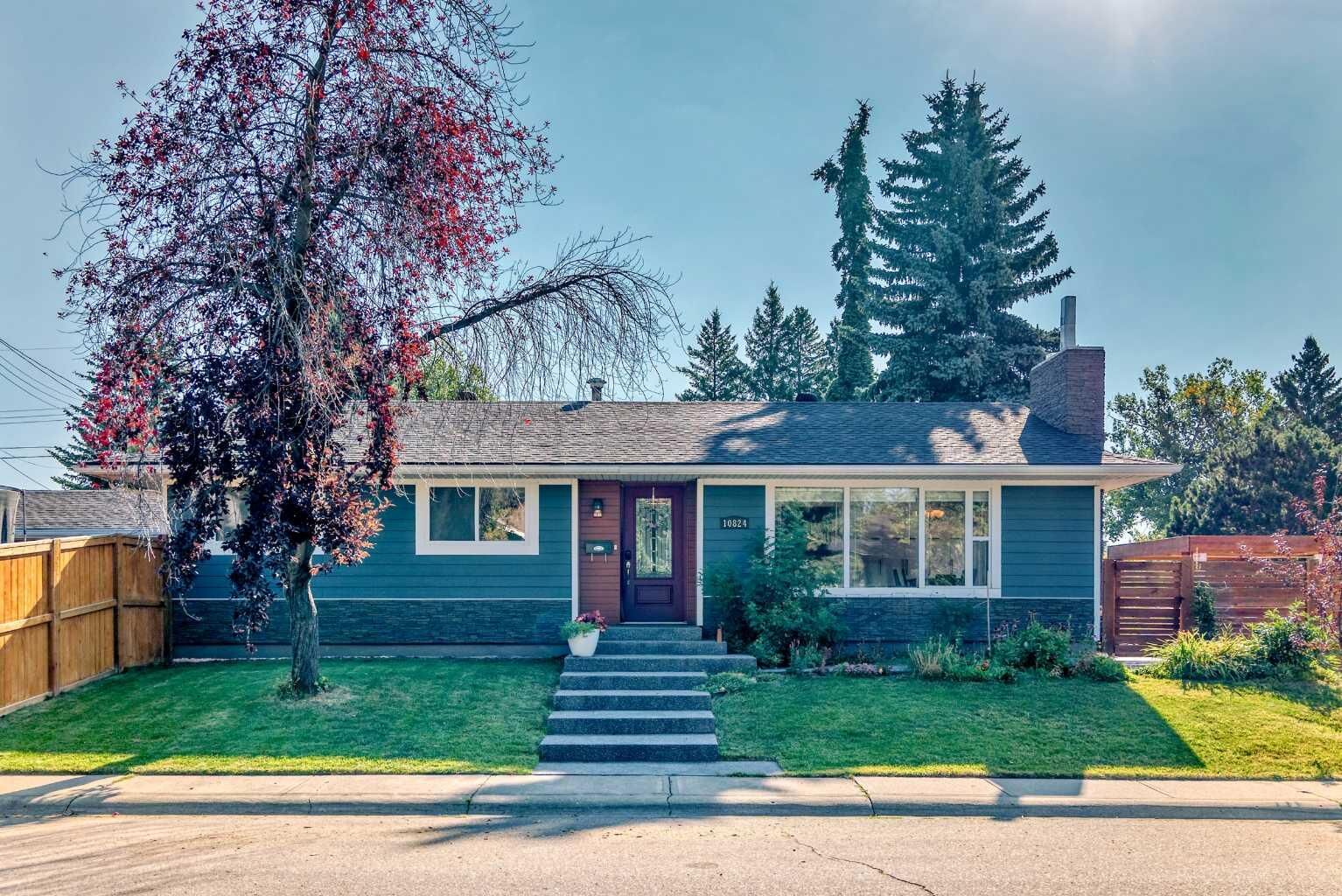 Property Photo: 10824 Maplebend Drive SE AB T2J 1X5