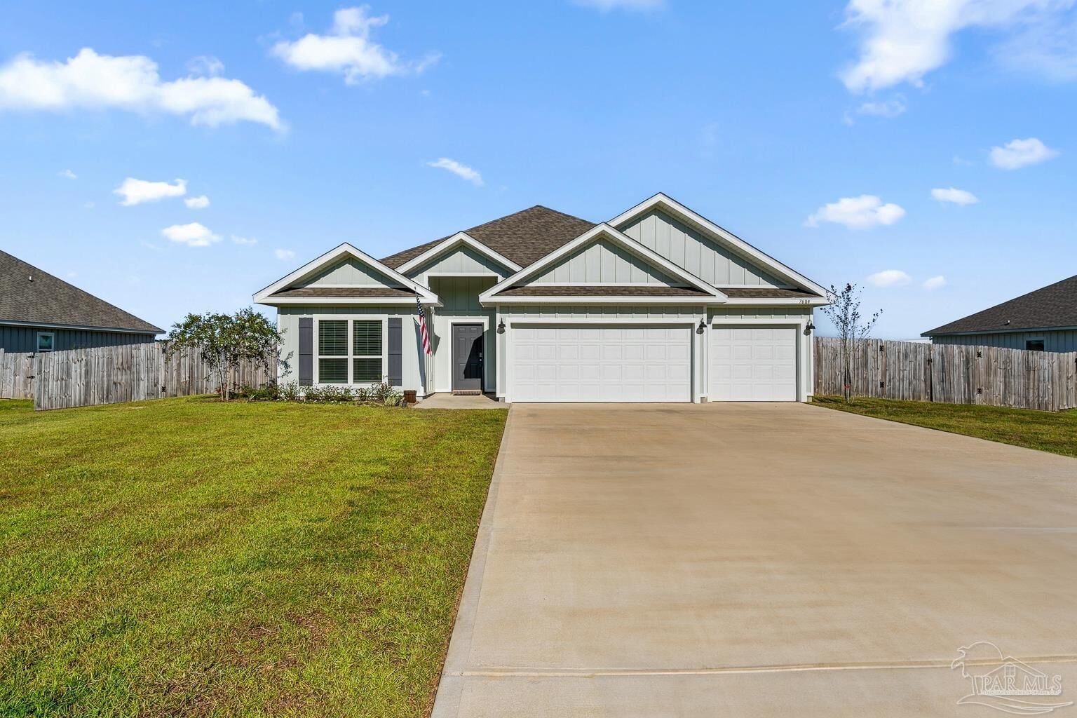 Property Photo: 7684 Dewey Jernigan Rd FL 32571