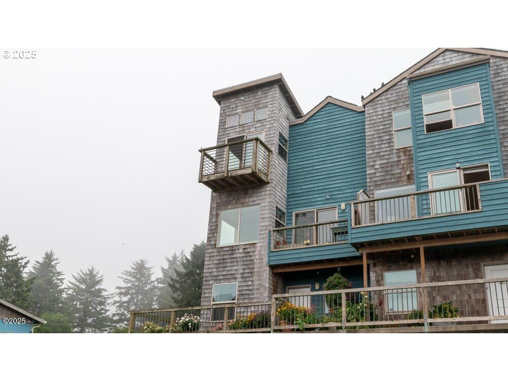 Property Photo: 89 NE Lane St OR 97341