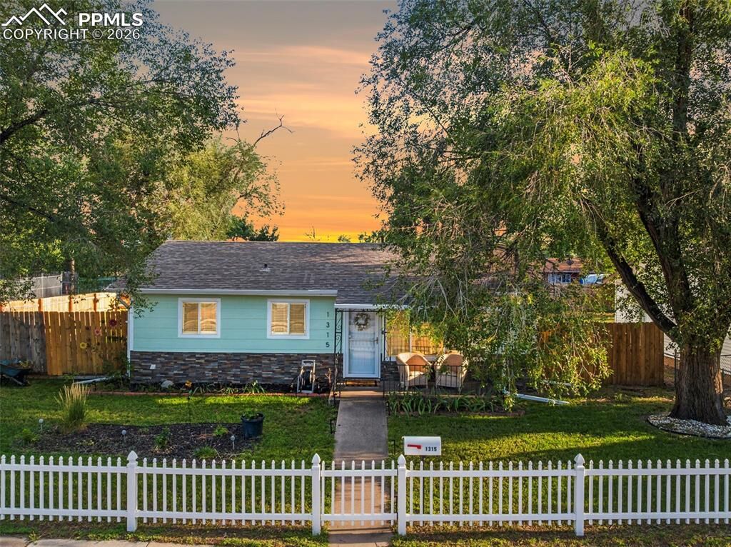 Property Photo:  1315 Pando Avenue  CO 80905 