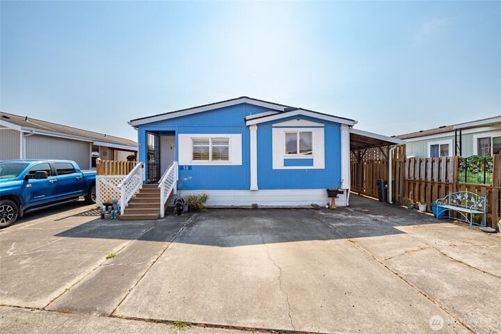 Property Photo: 701 S Main Street 50 WA 98239