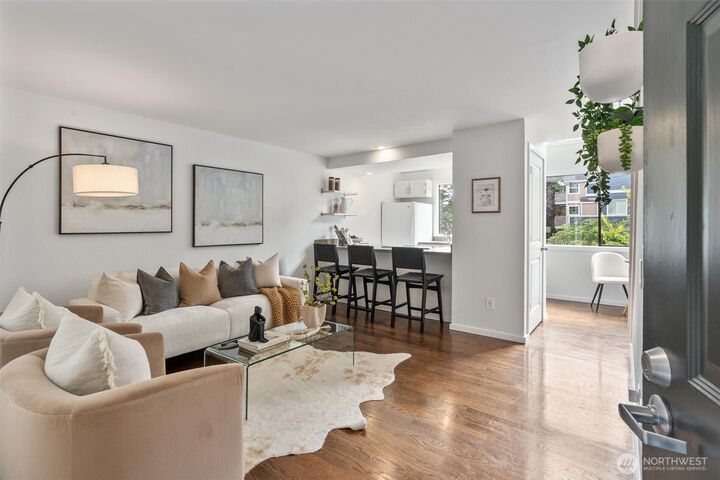 Property Photo:  202  25th Avenue E D  WA 98112 