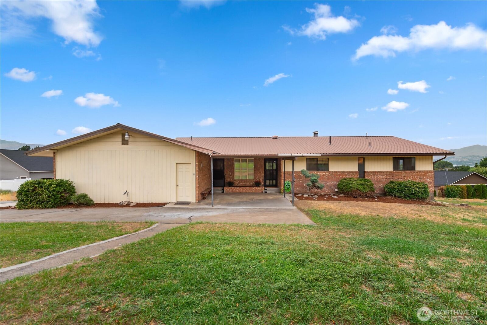 Property Photo:  293  Wilky Way NE  WA 98802 