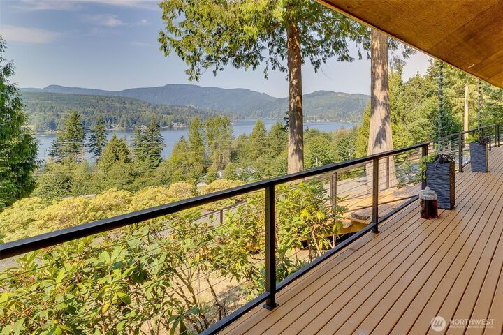 Property Photo:  550  Manley Road  WA 98229 