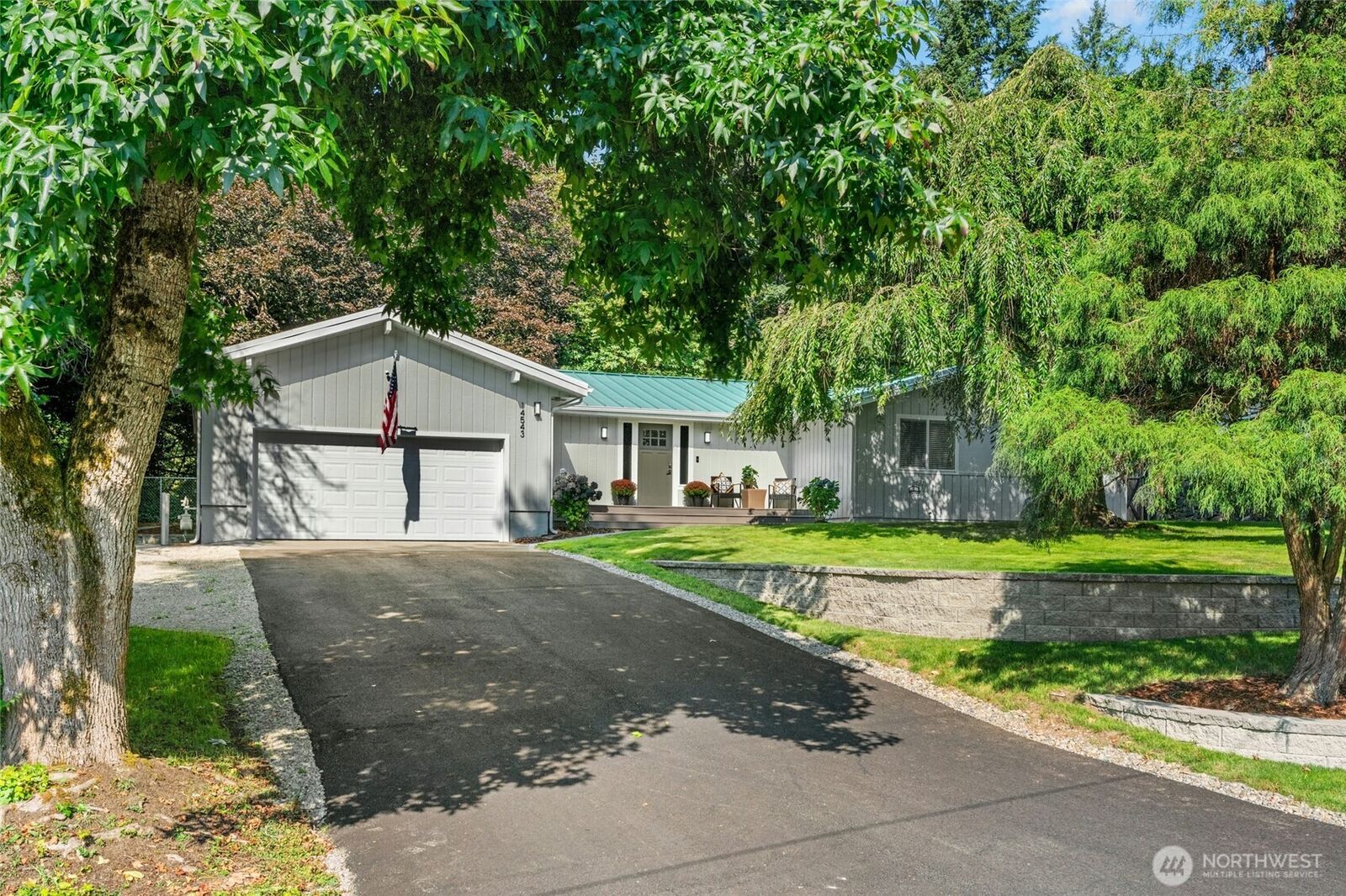 Property Photo: 14543 178th Avenue SE WA 98059