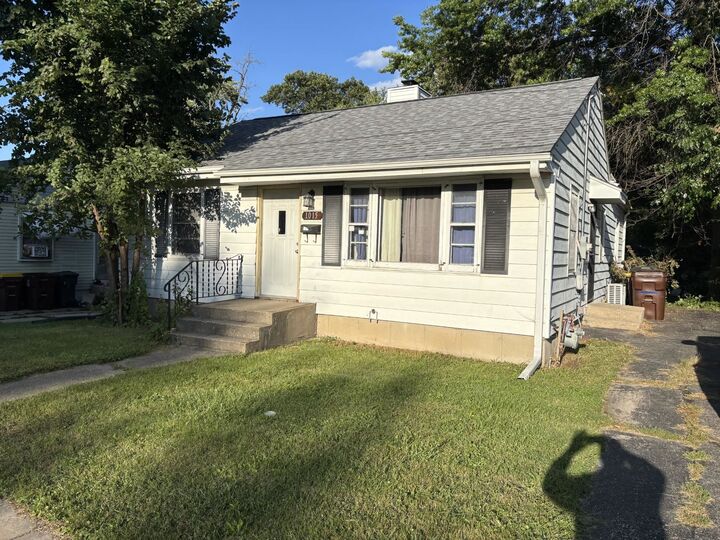 1015 N Central Avenue  Rockford IL 61101 photo