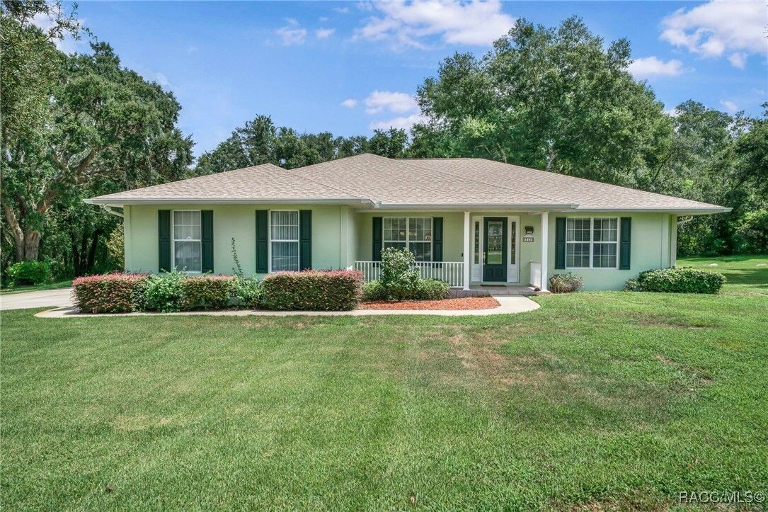 Property Photo: 315 N Cornish Point FL 34461