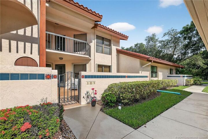 Property Photo:  3460 SE Martinique Trace 103  FL 34997 