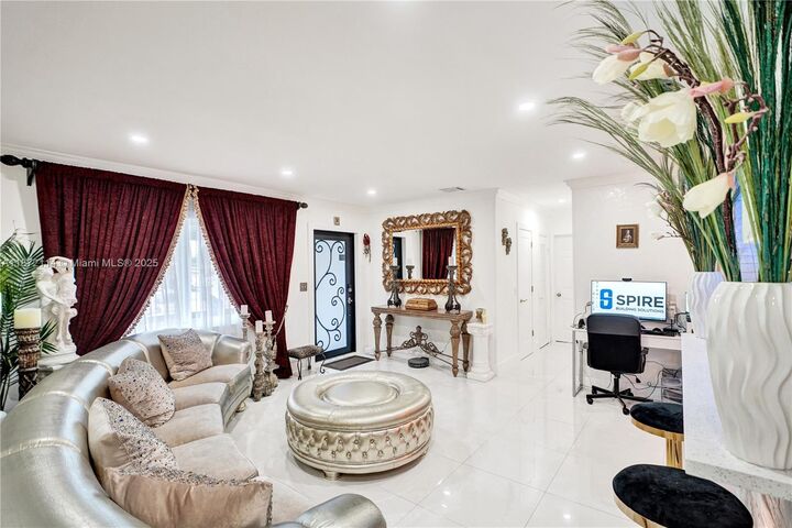 Property Photo: 9911 Haitian Dr FL 33189