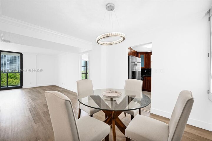 Property Photo: 18181 NE 31st Ct 807 FL 33160