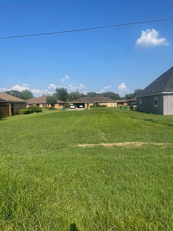 Property Photo:  4470 Beale St.  TX 77705 