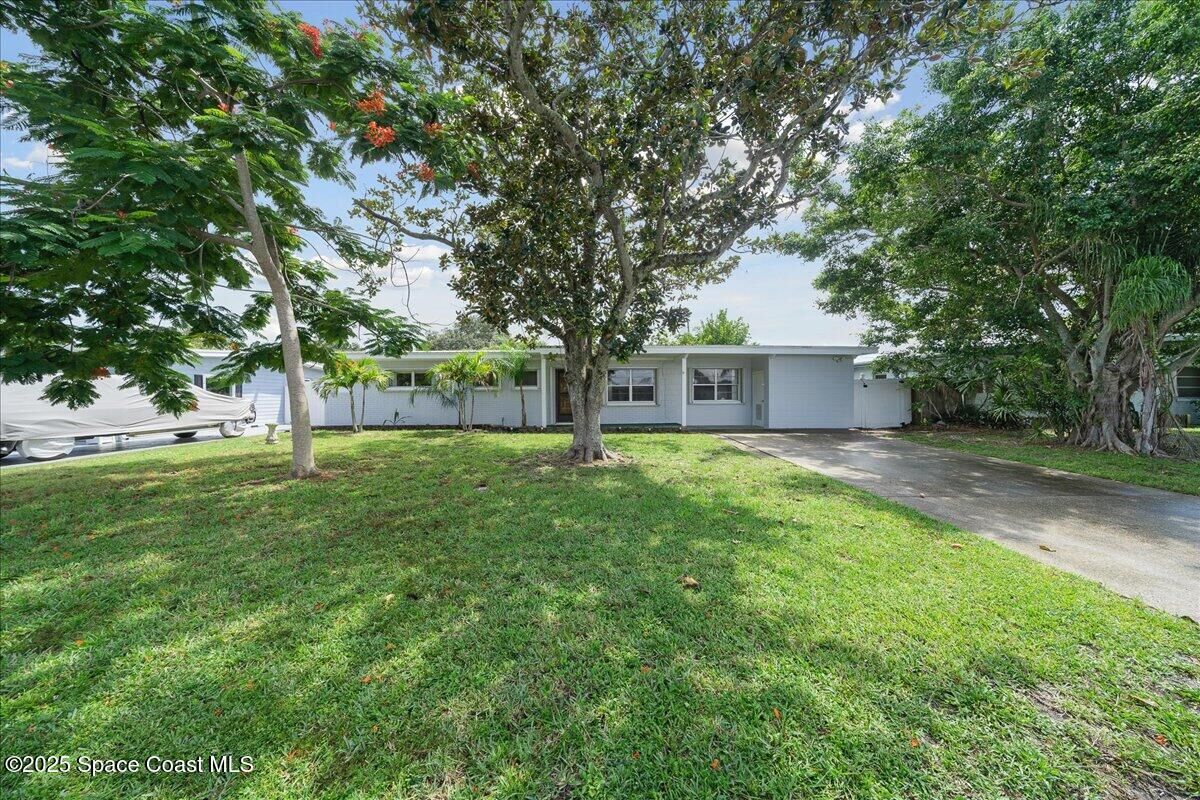 Property Photo:  255 Birch Avenue  FL 32953 