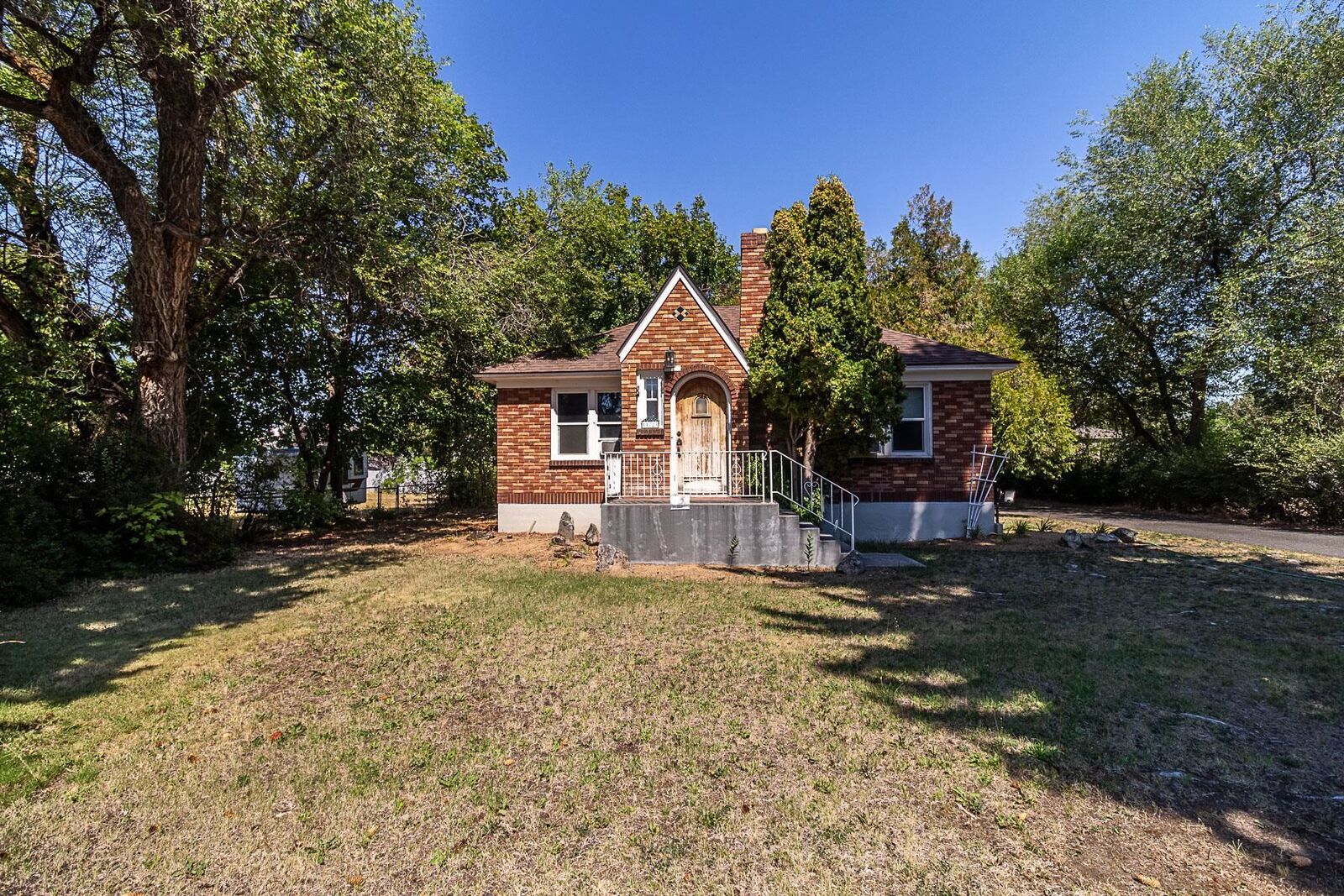 Property Photo: 11723 E 4th Ave WA 99206