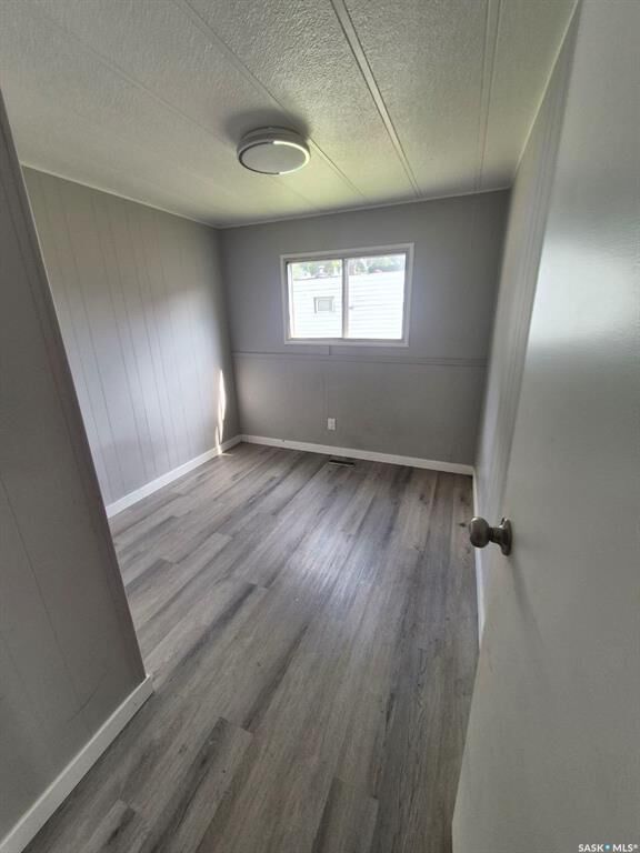 Property Photo:  219 Grant Street 9  SK S7N 2A5 
