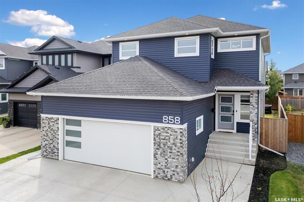 Property Photo: 858 Childers Rise SK S7L 6T9