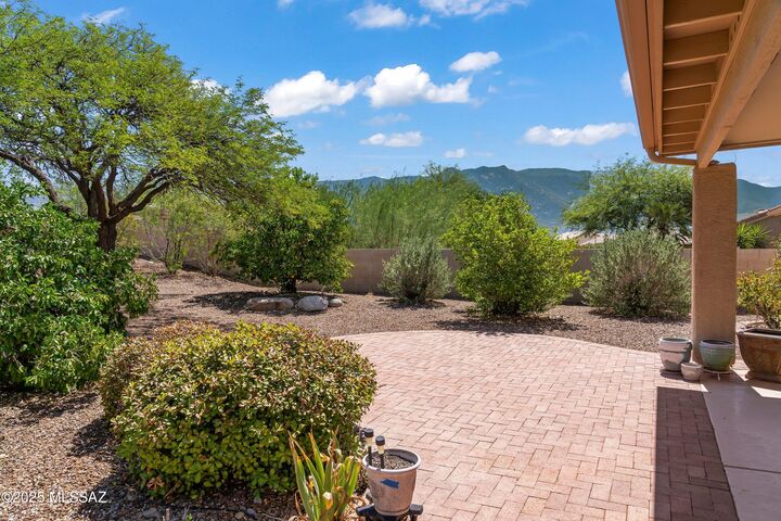 Property Photo: 62654 E Flower Ridge Dr AZ 85739