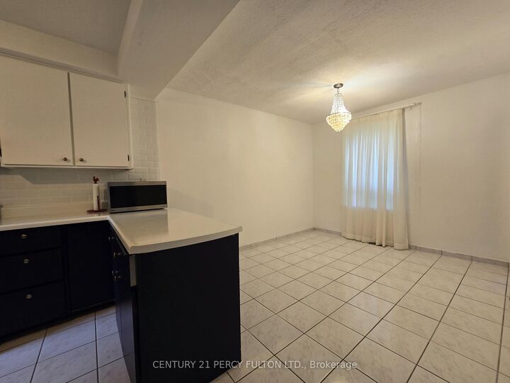Photo de la propriété: 109 Norton Avenue ON M2N 4A4