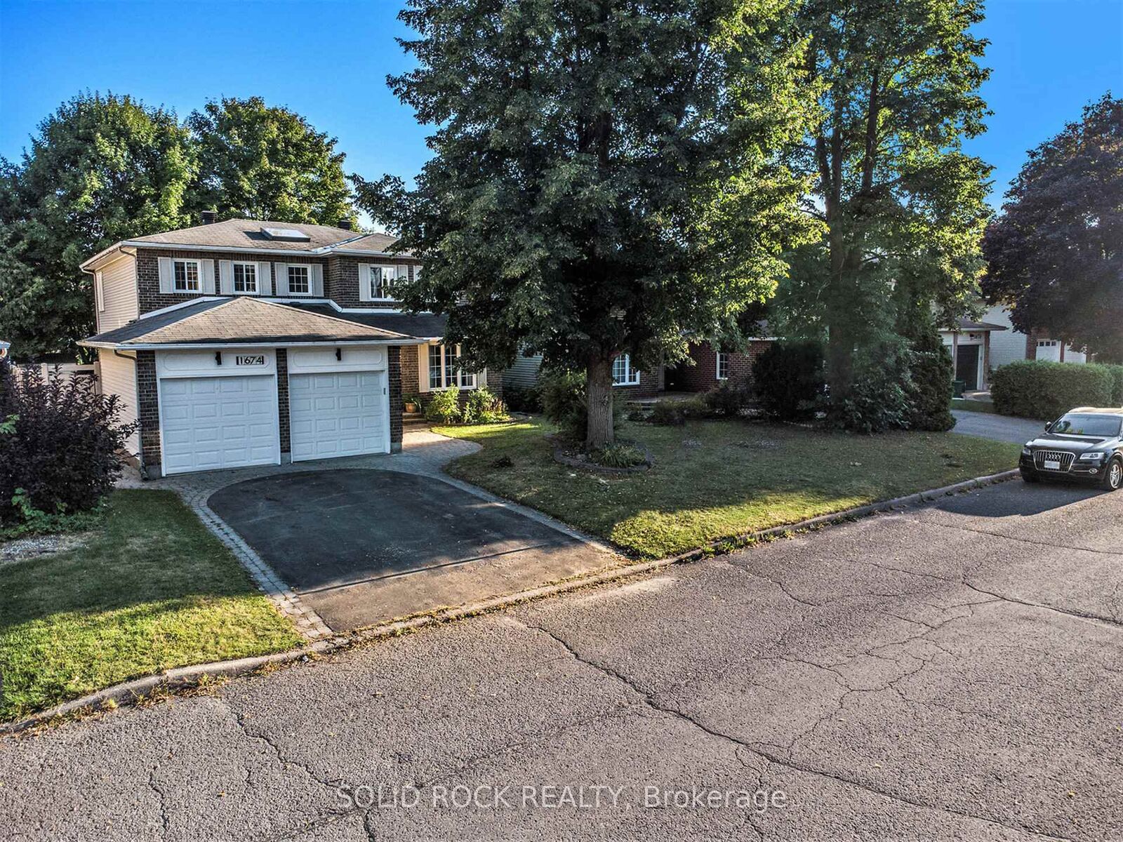 Property Photo: 1674 Sansonnet Street S ON K1C 5Y6