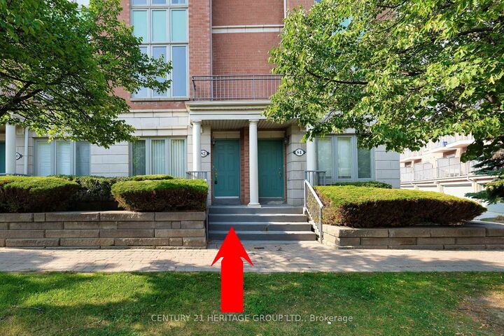 Property Photo: 82 Suncrest Boulevard ON L3T 7Y1