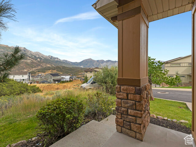 Property Photo: 14764 S Deer Park Ln E UT 84020