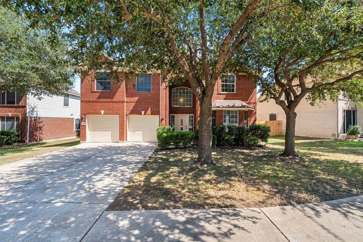 Property Photo: 813 Caribou Ridge Trail TX 78660