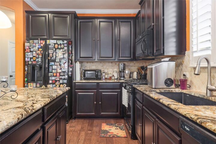 Property Photo: 133 Camden Cove TX 78610