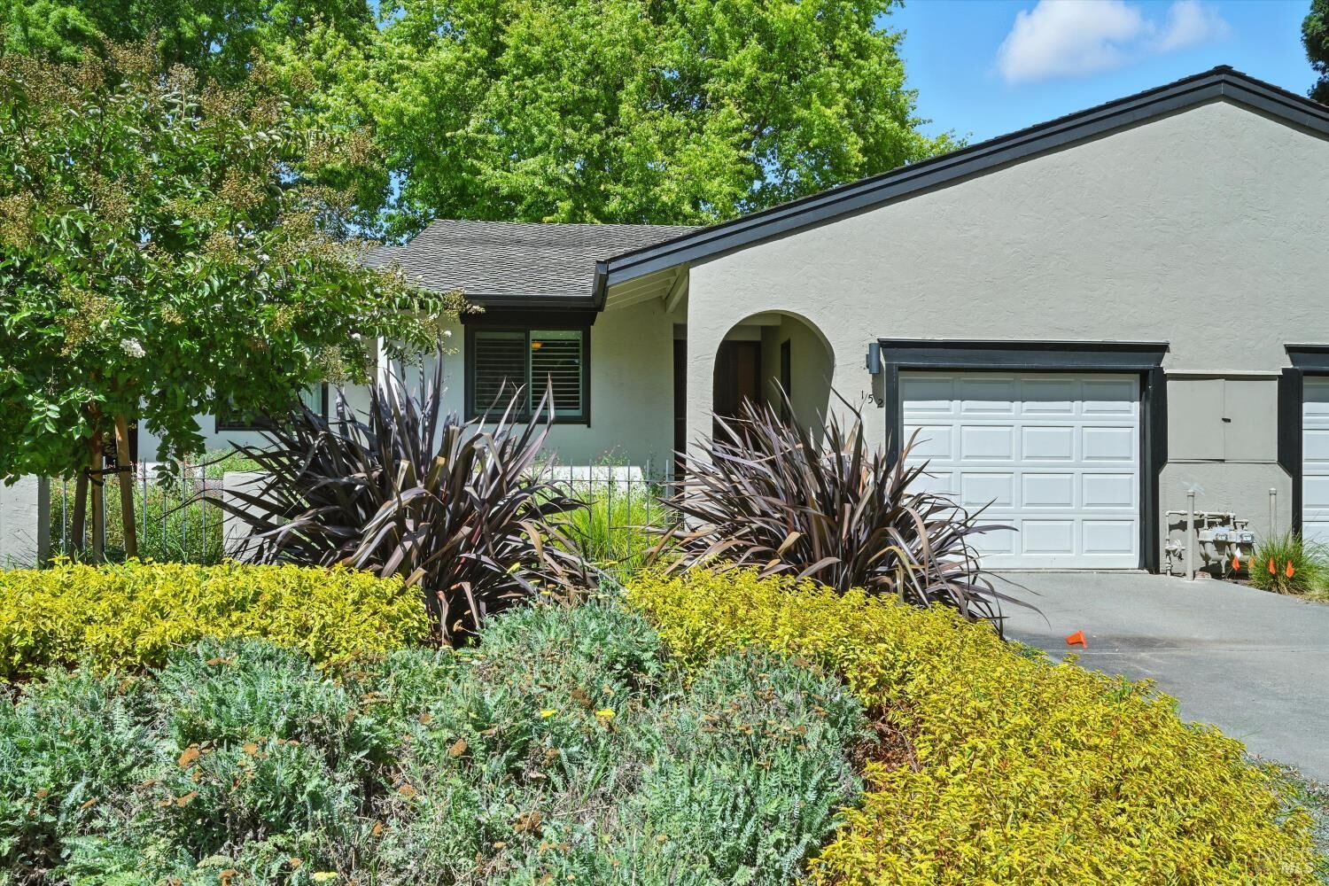 Property Photo:  152 Vineyard Circle  CA 94599 