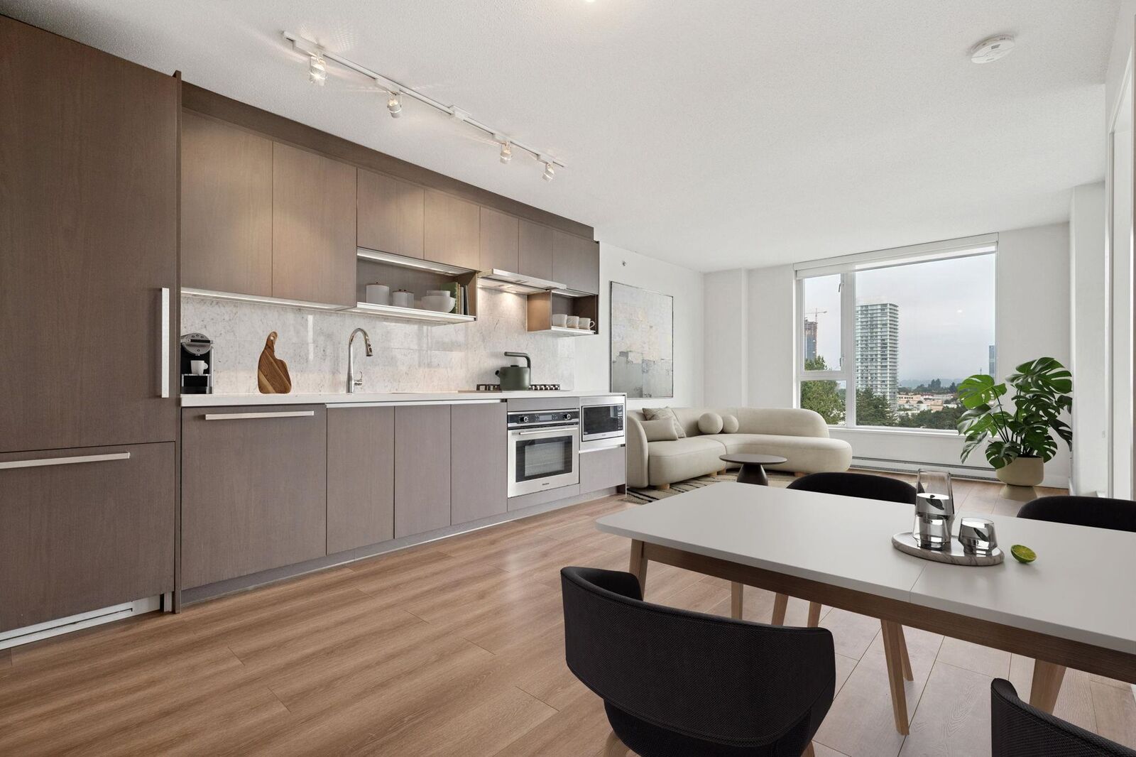 Property Photo: 13696 100 Avenue 1512 BC V3T 0L5