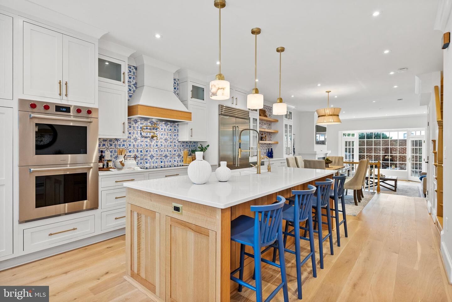 Property Photo: 411 S Saint Asaph Street VA 22314